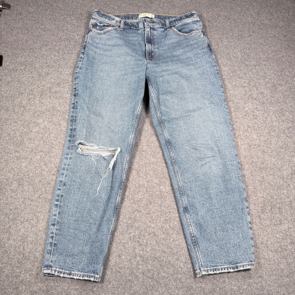 Abercrombie & Fitch The Mom High Rise Distressed Medium Wash Jeans Size 31/12